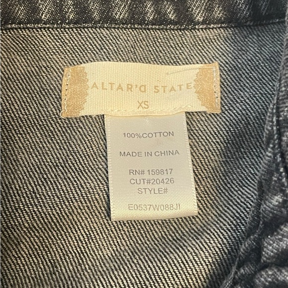 Altar'd State Washed Black Short-Sleeve Denim Overalls - Picture 8 of 8